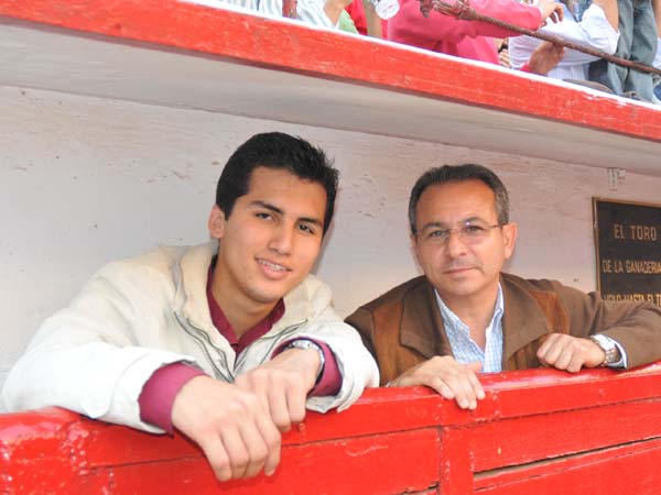 Juan Ch�vez y Manolo Tirado