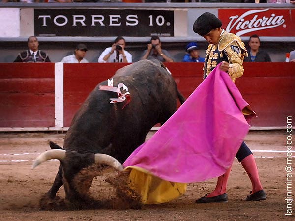 Aguilar y el cierraferia