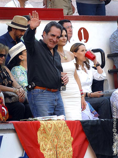 El saludo del Gobernador Lozano