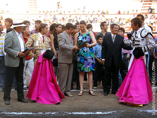 La Alcaldesa reconoce a los Esparza