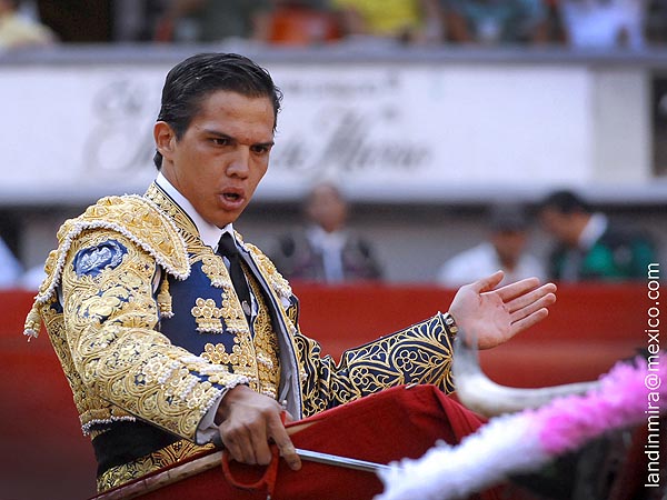 Mario Aguilar, cerr� triunfando