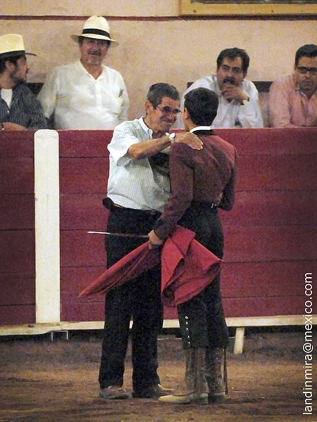 Dedicado a El�as Esparza