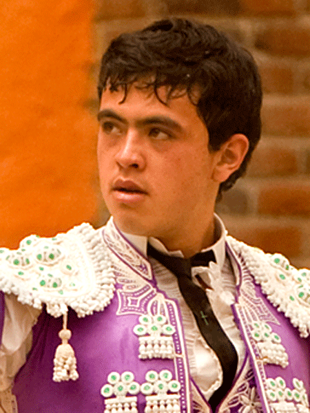 Jos� Mari Mac�as