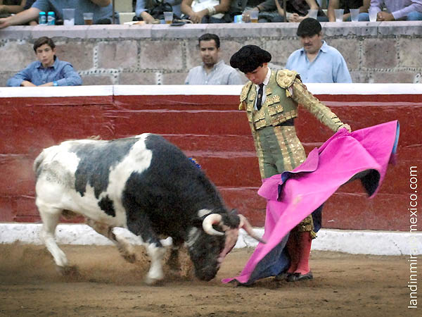 Ch�vez con el sexto de la tarde