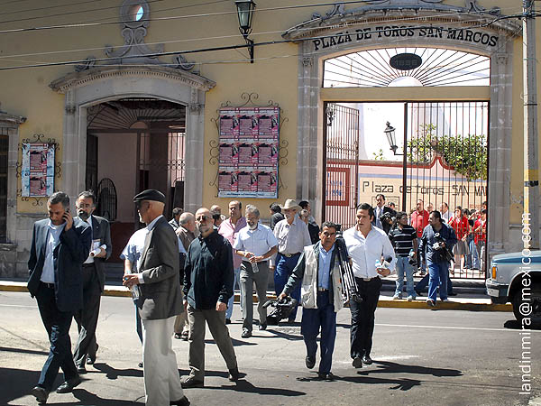 Rumbo a Palacio de Gobierno