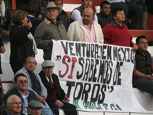 El p�blico protest�