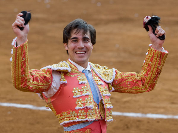 Dos orejas de mucho peso