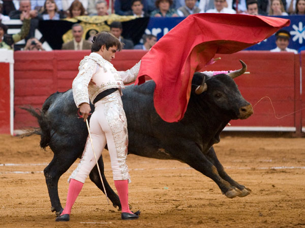 Excelente pase de pecho