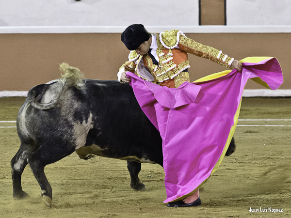 El Juli, por chicuelinas