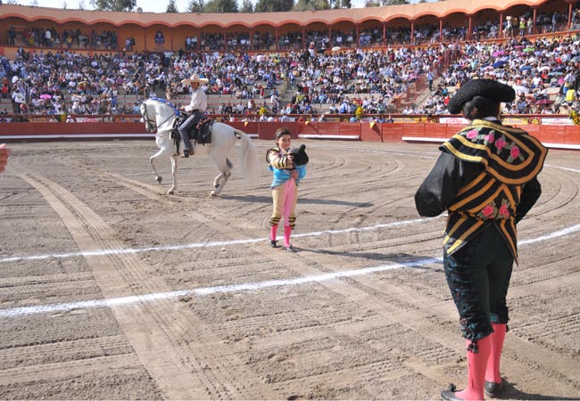 Michel deseando suerte