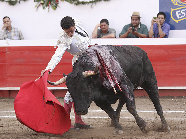 Rompiendo la cintura