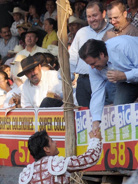 Pablo Moreno lo felicita