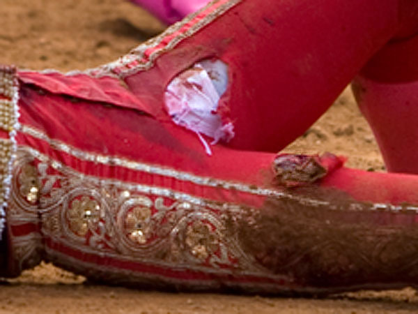 Con las carnes abiertas