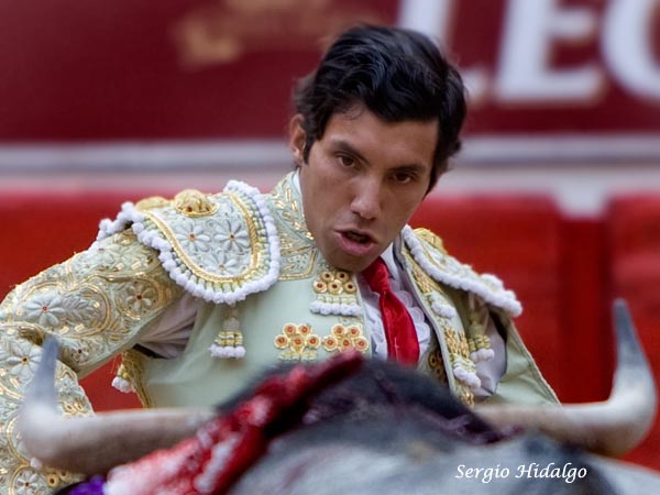 V�ctor Mora en acci�n