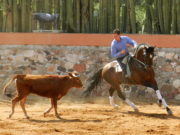 Andr�s Rozo, en las labores