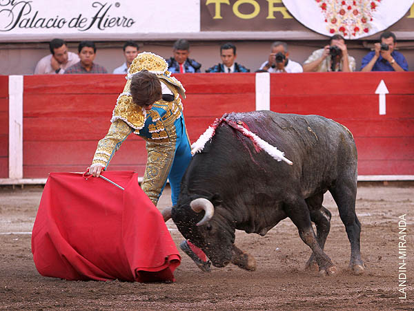 Levantando el tal�n