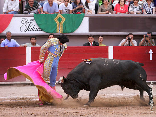 Gerardo Adame con el sexto