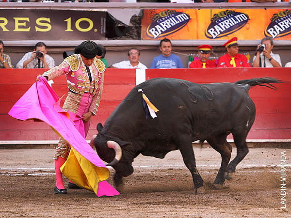 Ismael Rodr�guez a la ver�nica