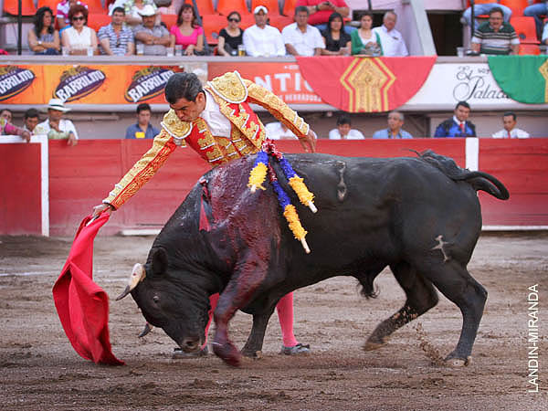 Le sac� pases de m�rito