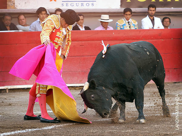 �scar San Rom�n abre el festejo