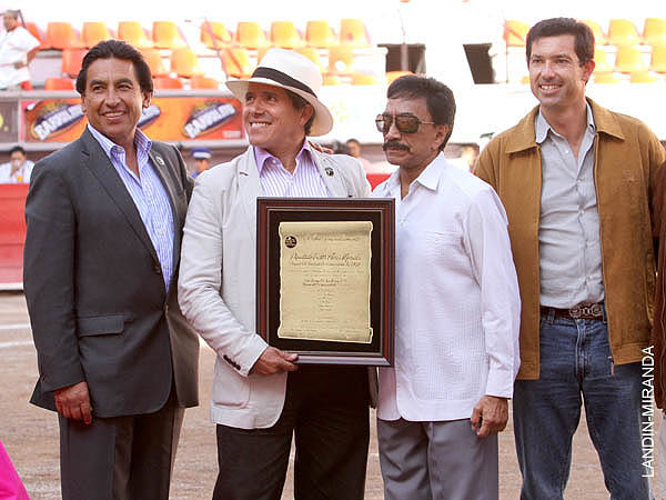 Homenaje al gremio rielero