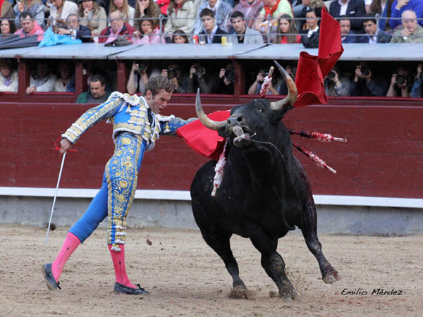 Se concret� a salir del paso