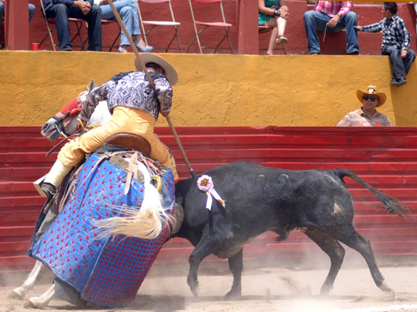 El de Pepe Huerta peleando