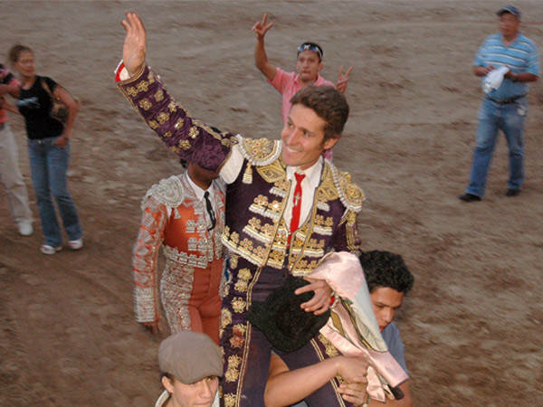 Pizarro sali�  a hombros