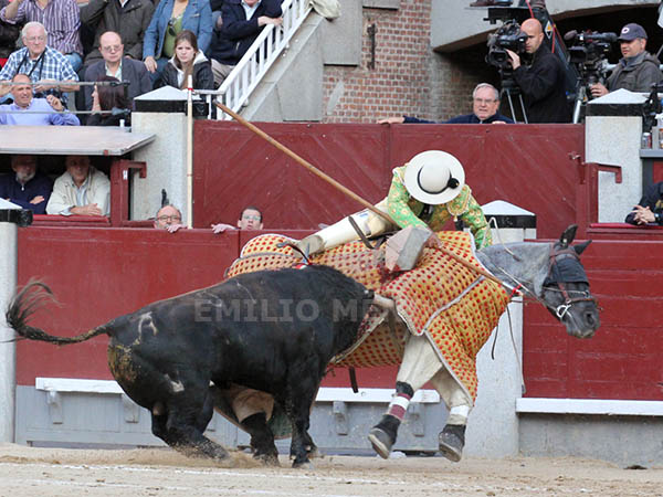 Se estrell� con fuerza