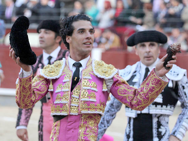 La �nica oreja de la tarde