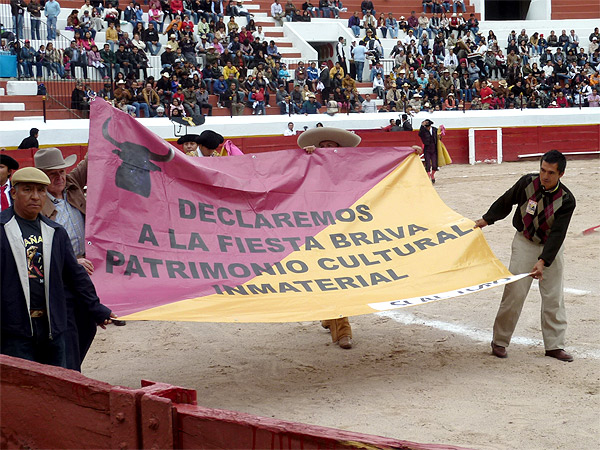 A favor de la Fiesta