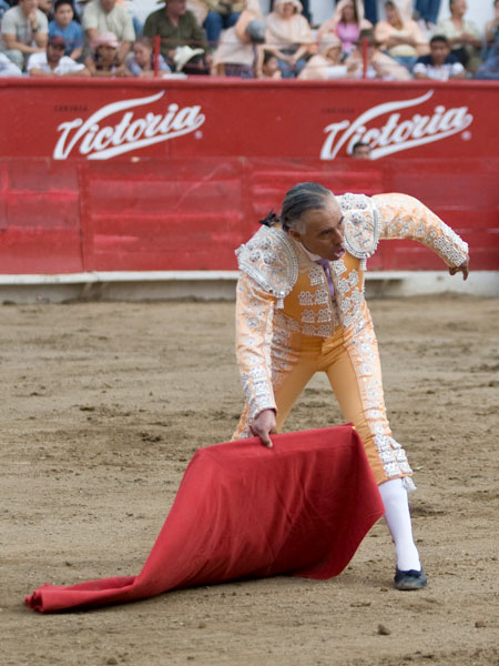 Un cite muy extra�o