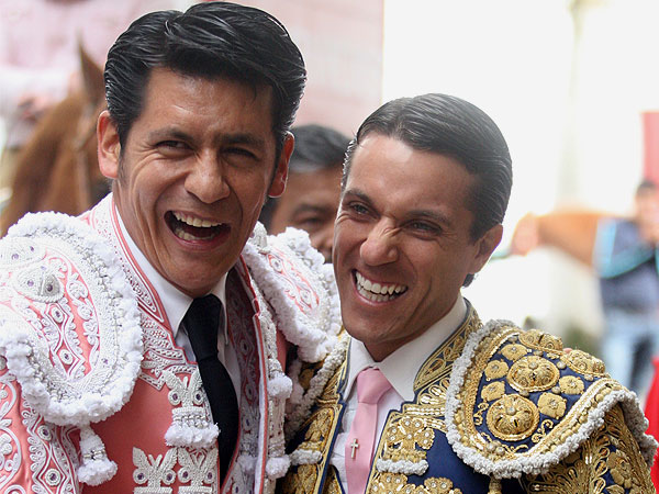 Alegres compa�eros