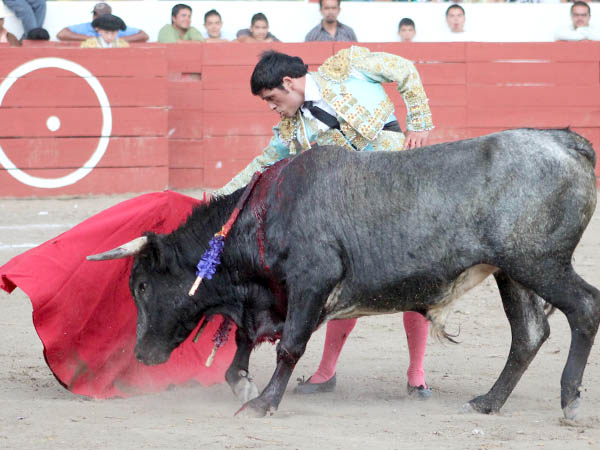 Derechazos de C�sar Ibelles