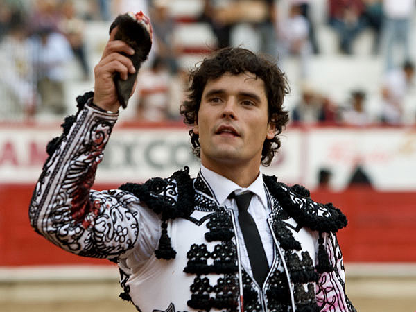 Abell�n con la oreja del quinto