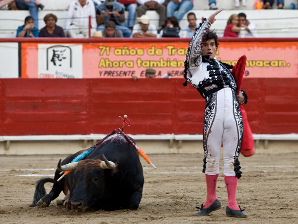 Celebrando la estocada