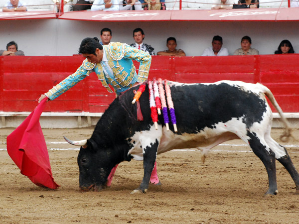 Pero as� humillaba