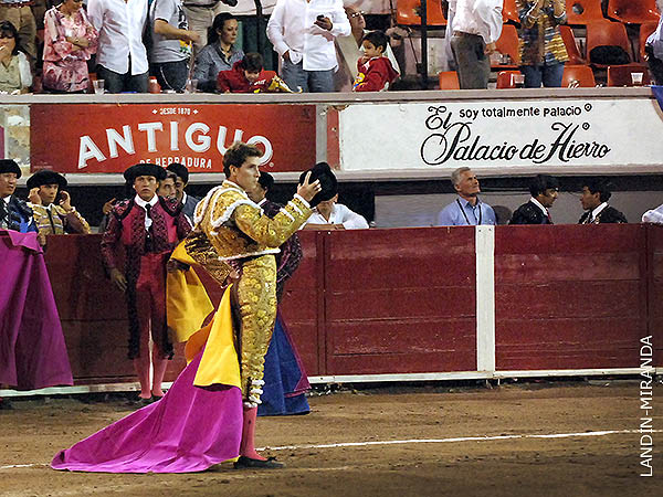 Ovaci�n en el tercio