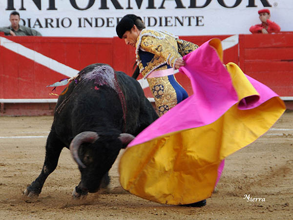 Valent�a en el quite por gaoneras