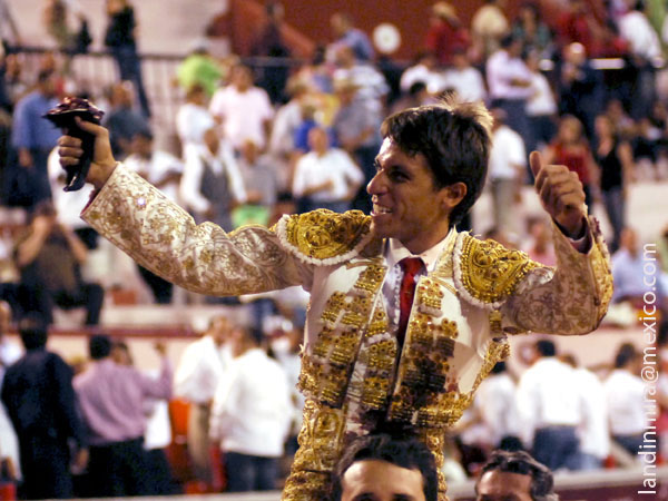 Dos orejas en la espuerta