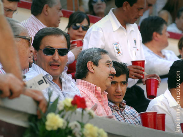 Dos gobernadores y un matador