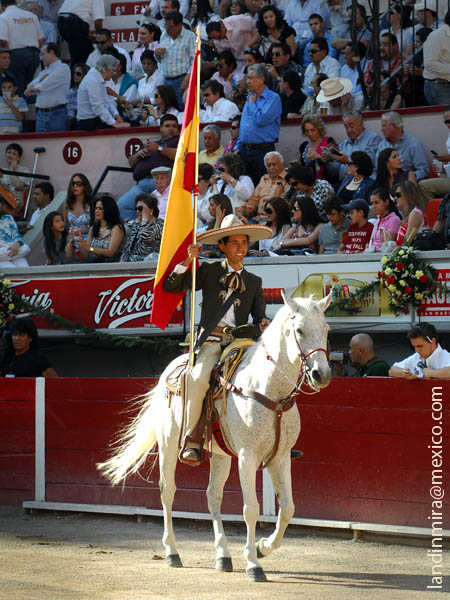 Homenaje a la Madre Patria