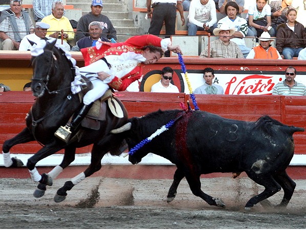 Habr� rejoneo: G�rate y Louceiro