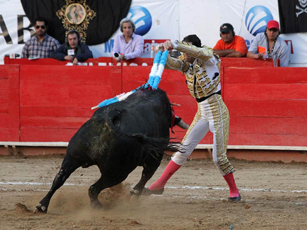 Excelente tercio de banderillas