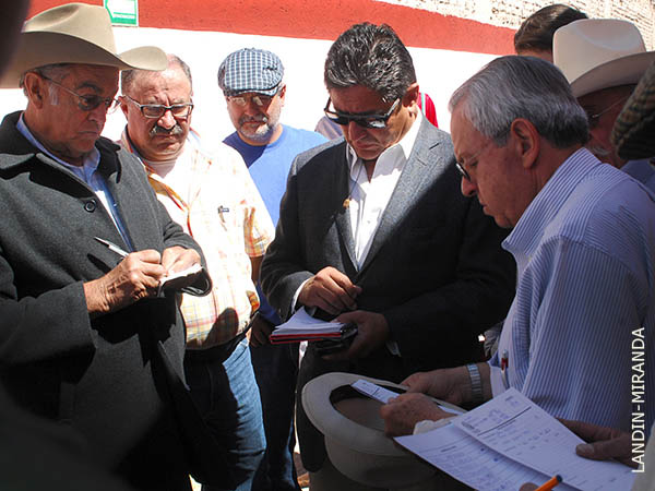 La suerte en el sombrero