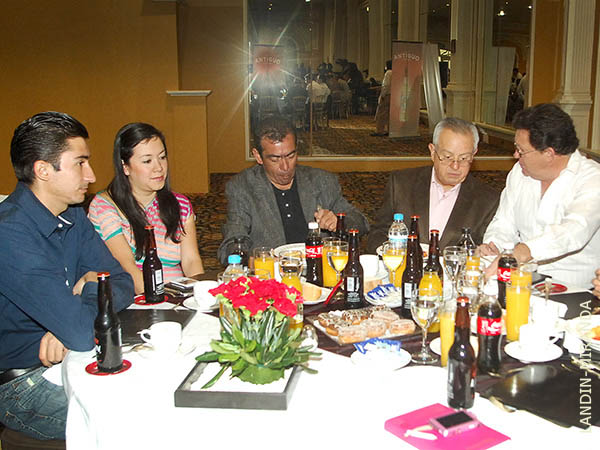 Juez de plaza y auxiliares