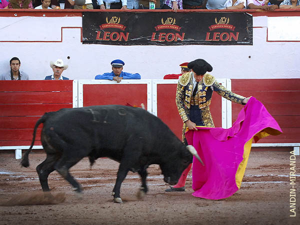 No se acomod� del todo