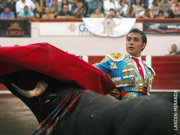 Coreado en las manoletinas