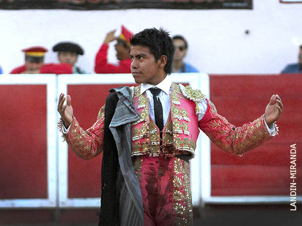 Mojito en la �nica vuelta al ruedo