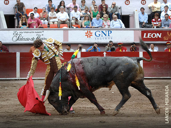 Embisti� con buen estilo